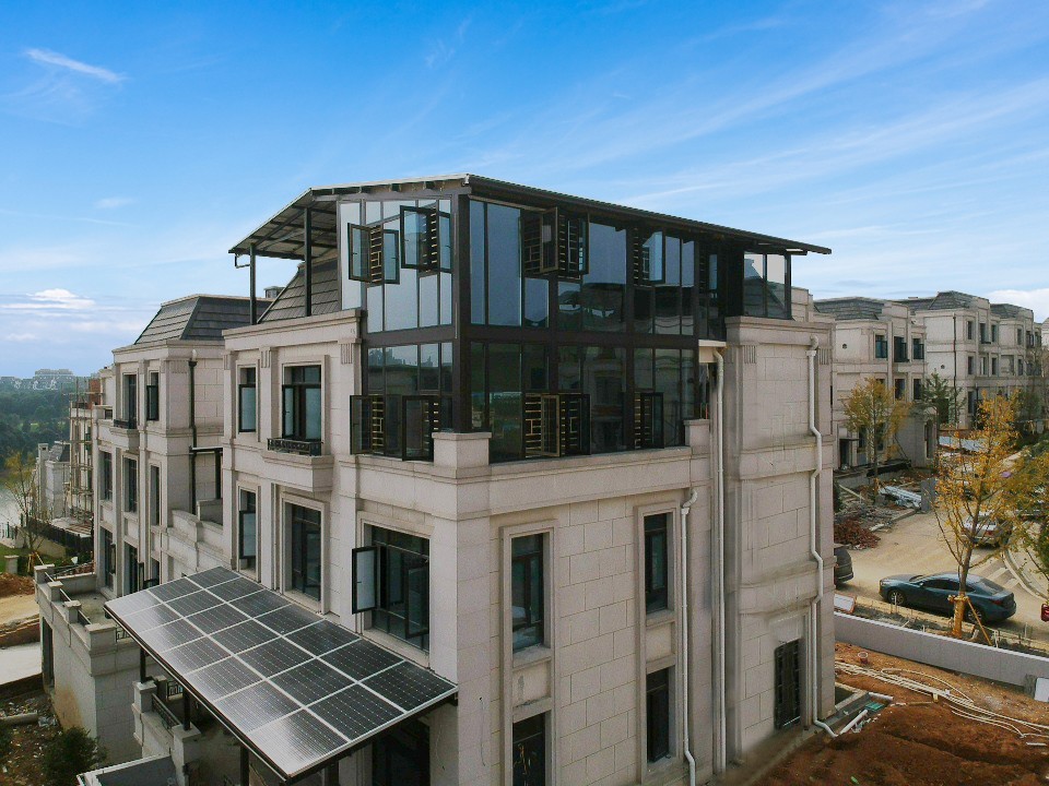 [别墅光伏阳光房]望城别墅高端定制绿色节能阳光衡宇顶34.1千瓦项目