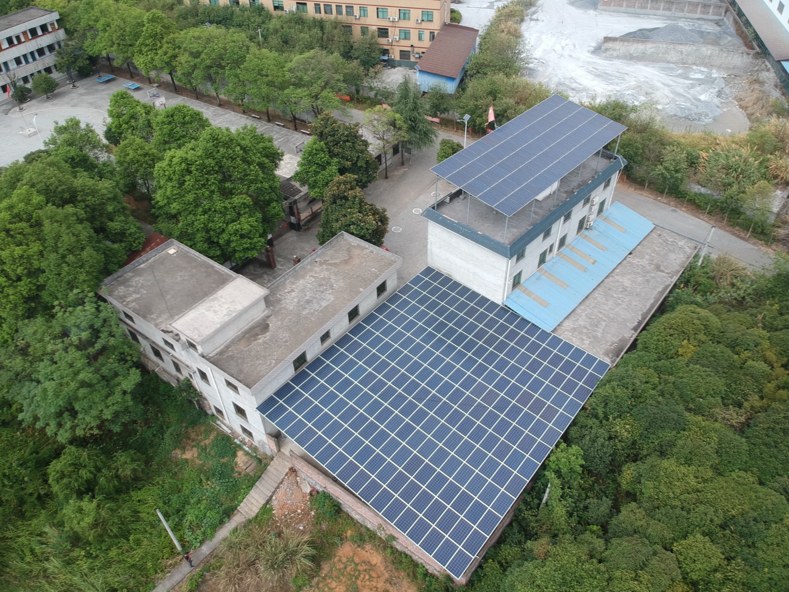 工厂限电停产，阛阓4点下班！缺电问题再发酵，不装光伏开工都难！