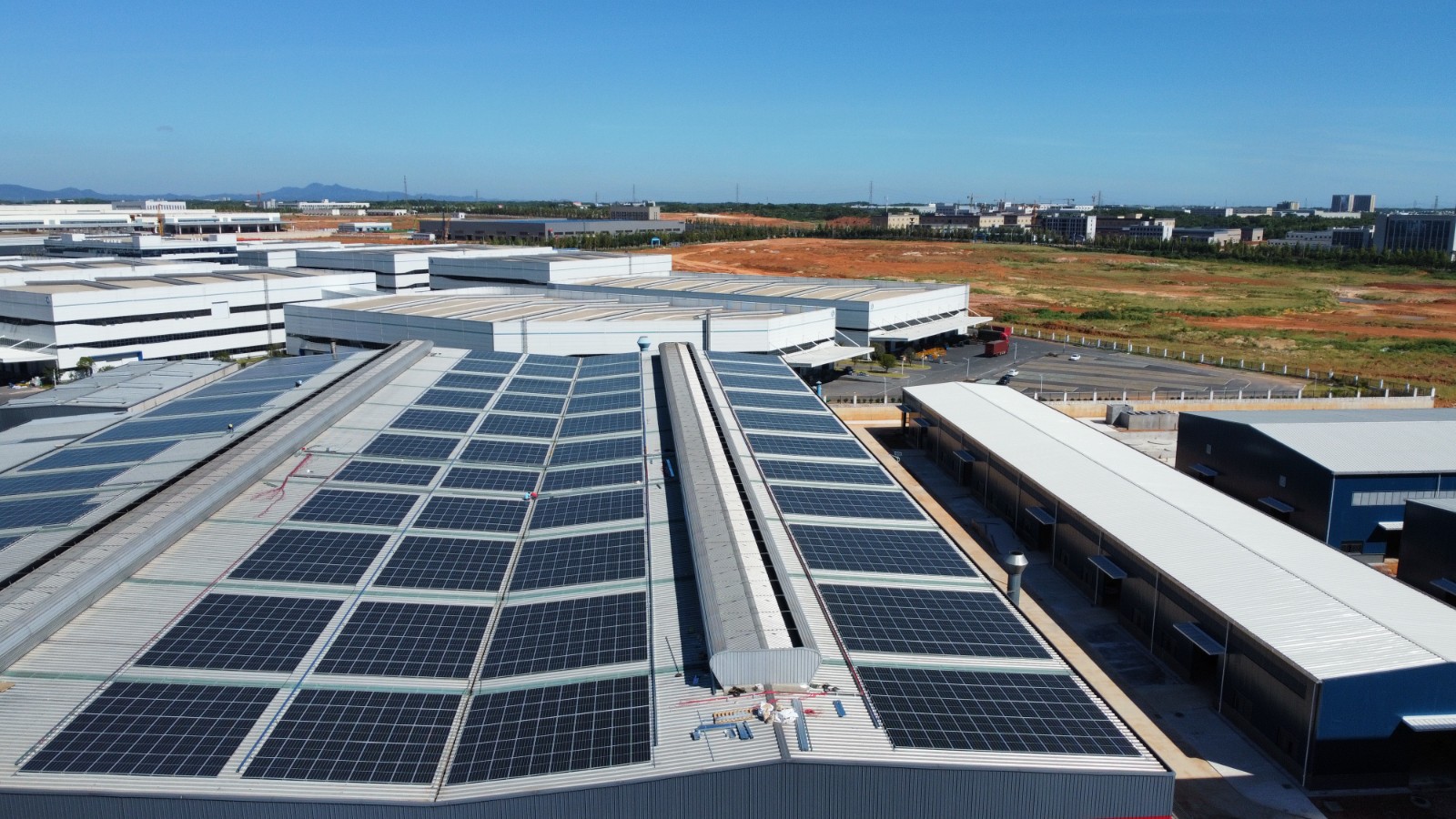 国家能源局：今年我国可再生能源装机将突破1100GW