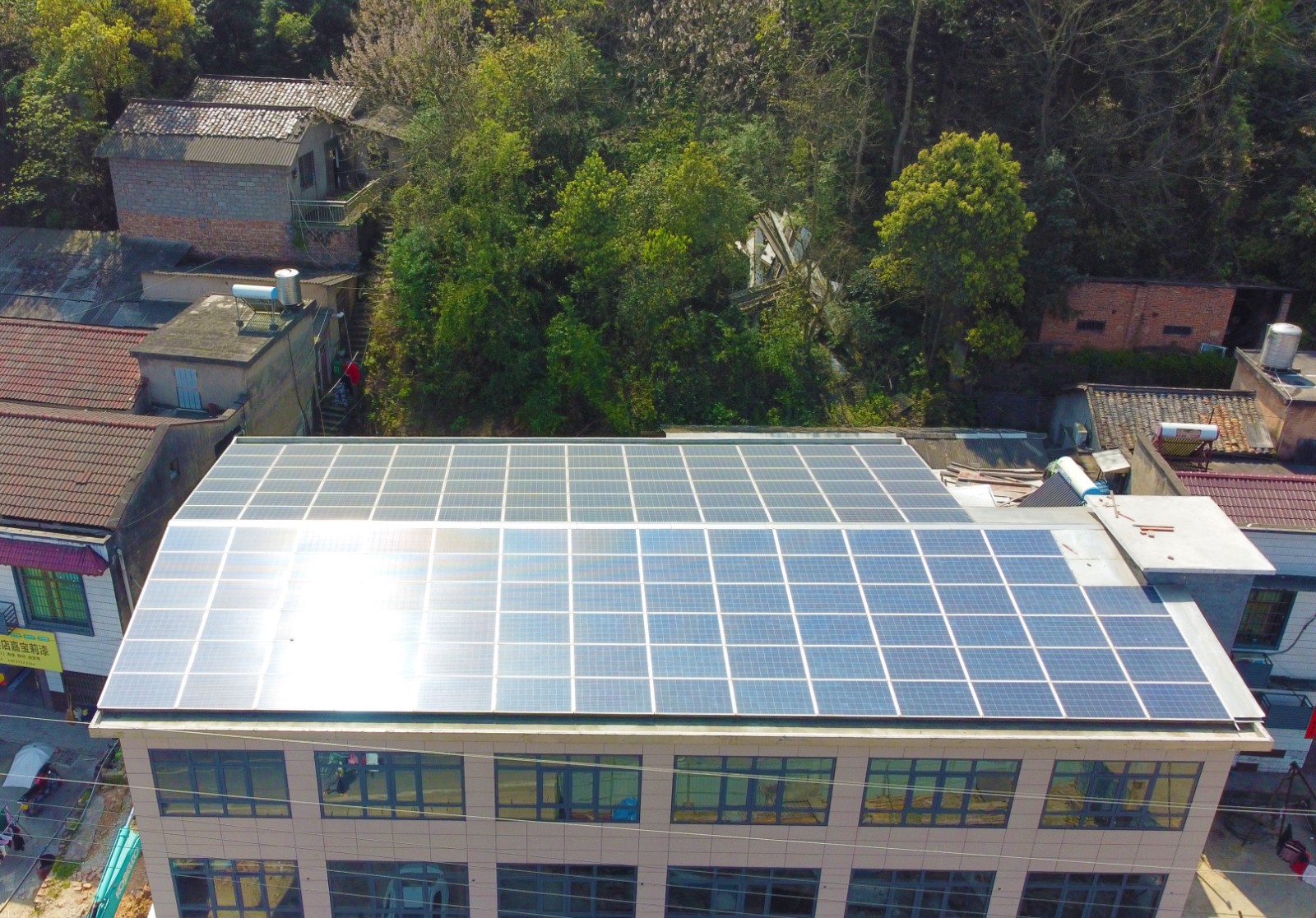 国家能源局：：：1-11月全社会用电量同比增添3.5%